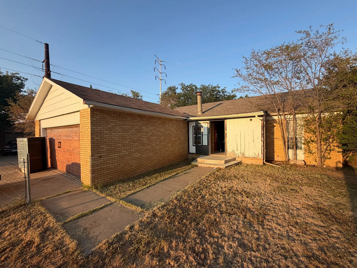 8203 Elkridge Ave — Photo 1