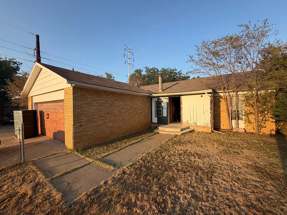 8203 Elkridge Ave