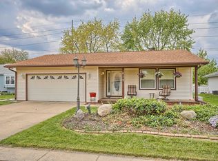 613 Irvine Rd, Champaign, IL 61822