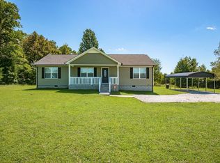 992 Hooper Rd, Charlotte, TN 37036