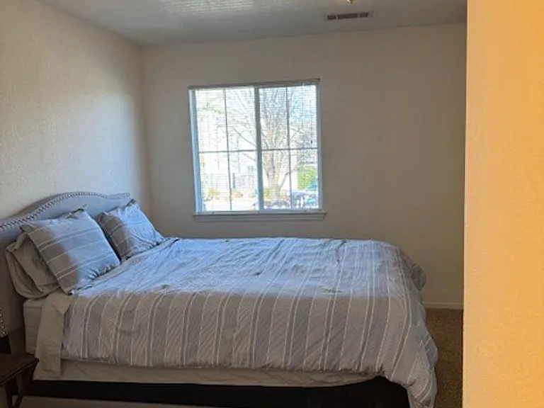 1425 Serrano Pl — Photo 11