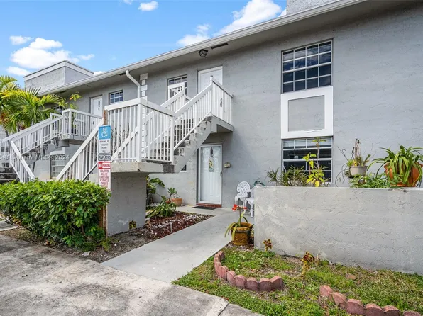 438 NE 210th Circle Ter APT 104-4B, Miami, FL 33179