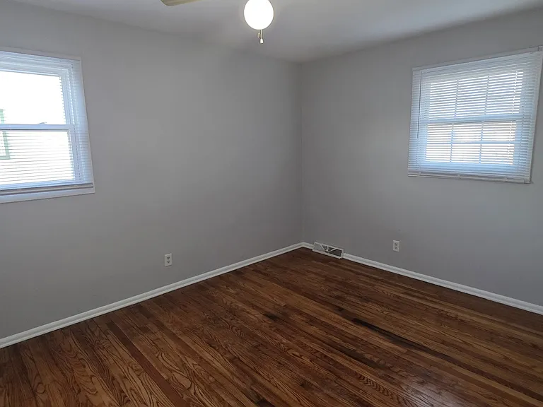4902 43rd Ave #1 — Photo 12