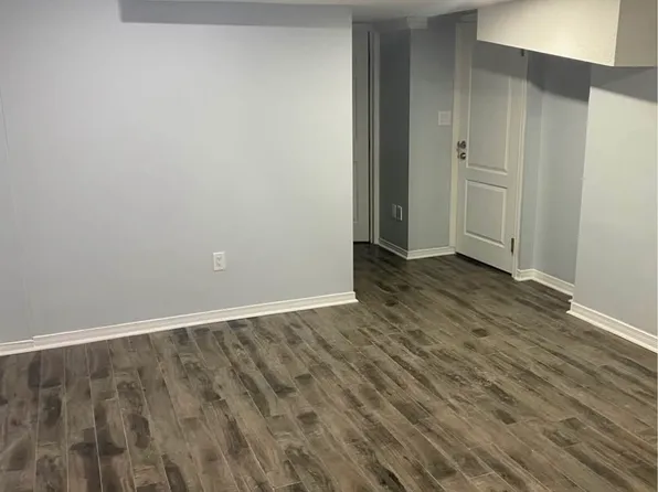 104 Commodore Dr, Brampton, ON L6X 0T4