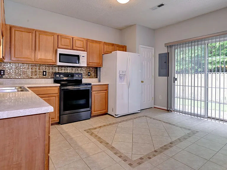 405 Dorothy Dr — Photo 13