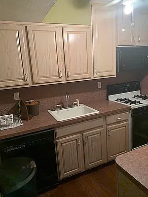 4th image of 88-25 155th Ave #3F