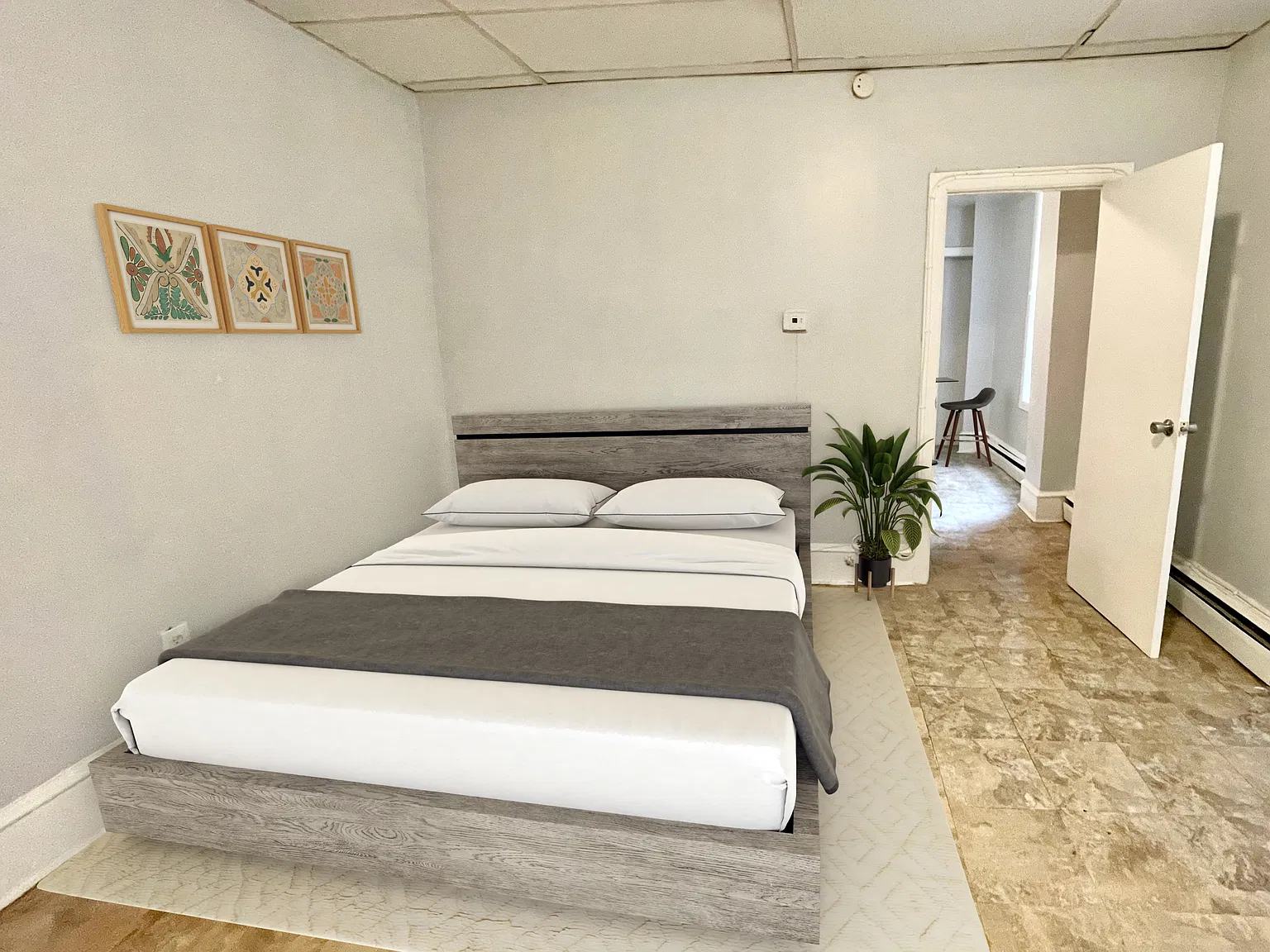 1 bed, 400 sqft, $873 — Photo 2