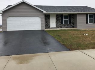 20 Eagle View Dr #L-0380, Newmanstown, PA 17073
