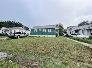 4032 Walker St, Dallas, TX 75211