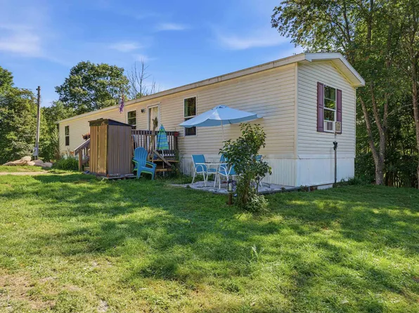 35 Thompson Road, Pittsfield, NH 03263