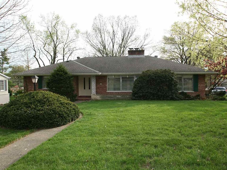 1st image of 119 W Lakeside Ave