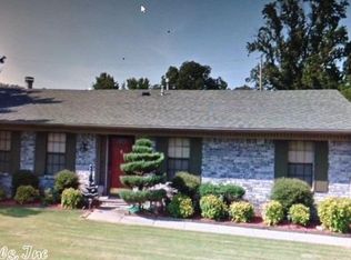 100 Robin Glen Dr, Sherwood, AR 72120