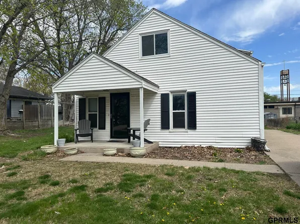 108 W York Ave, De Witt, NE 68341