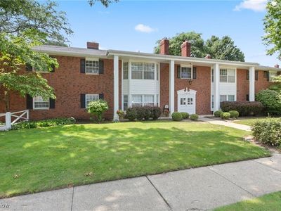 2888 Pease Dr #B-110, Rocky River, OH, 44116