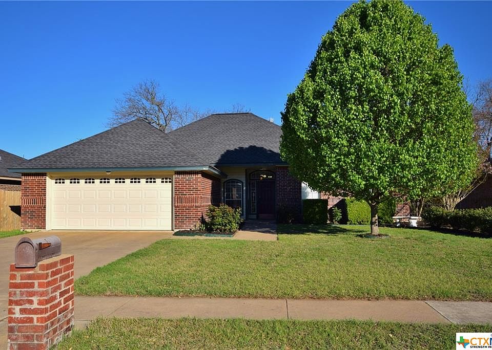 1st image of 403 Gina Dr