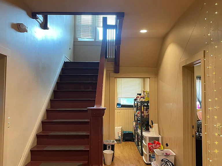 209 Park Ave — Photo 17