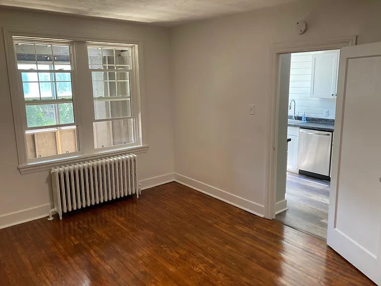 210 S Allen St #8 — Photo 11