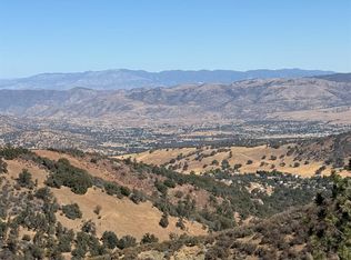 17050 Matterhorn Dr, Tehachapi, CA 93561