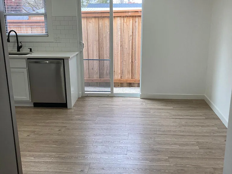 Dining area/nook