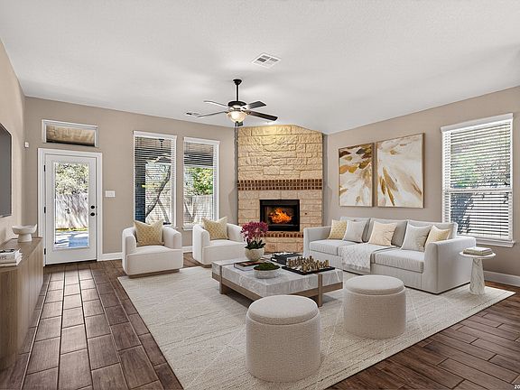3rd image of 248 Woods Of Boerne