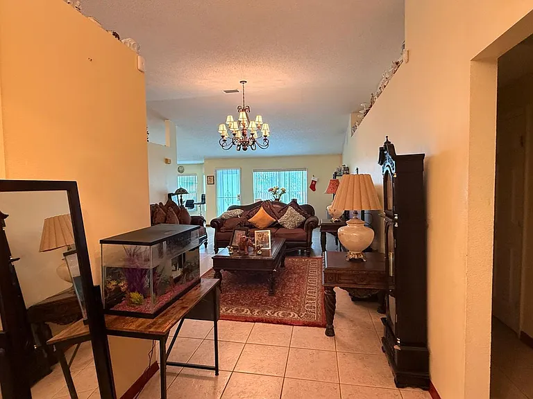 1613 SW Whipple Ave — Photo 7