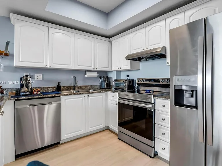 3500 Coral Way #Penthouse 111 — Photo 16