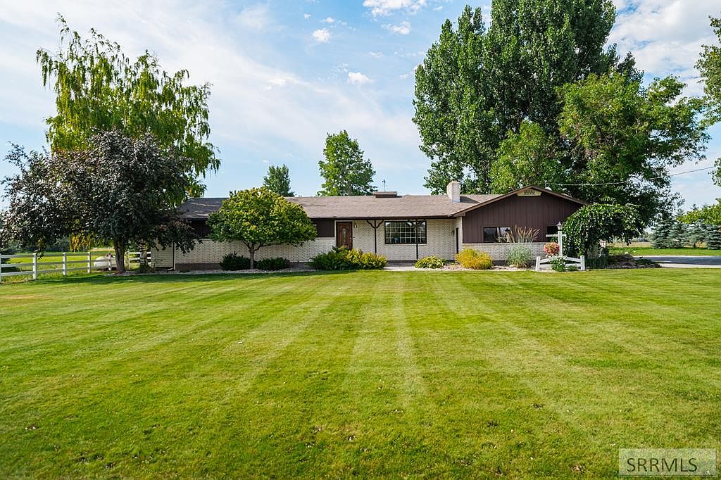 971 W 250 S, Blackfoot, ID 83221 MLS 2156105 Zillow