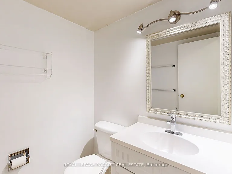 3835 Lake Shore Blvd W #104 — Photo 40