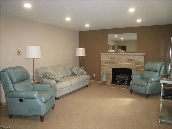 2nd image of 2823 Outlook Dr