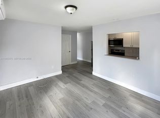 6647 SW 59th Pl #101, Miami, FL 33143