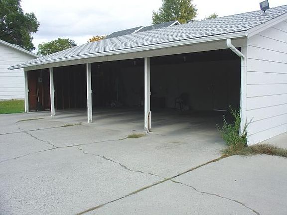 2nd image of 3021 Colton Blvd APT 3