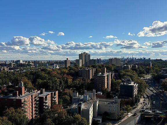 4th image of 3333 Henry Hudson Pkwy APT 20V