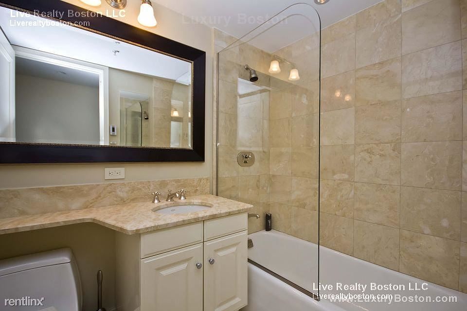 10 Avery St 2