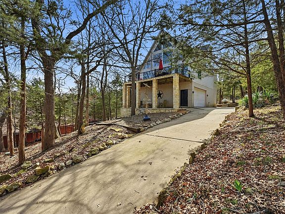 2nd image of 102 Hacienda Dr