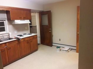 435 E Main St FL 1ST, Pen Argyl, PA 18072