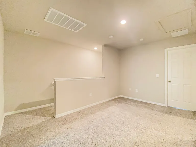 561 Legacy Loop — Photo 14