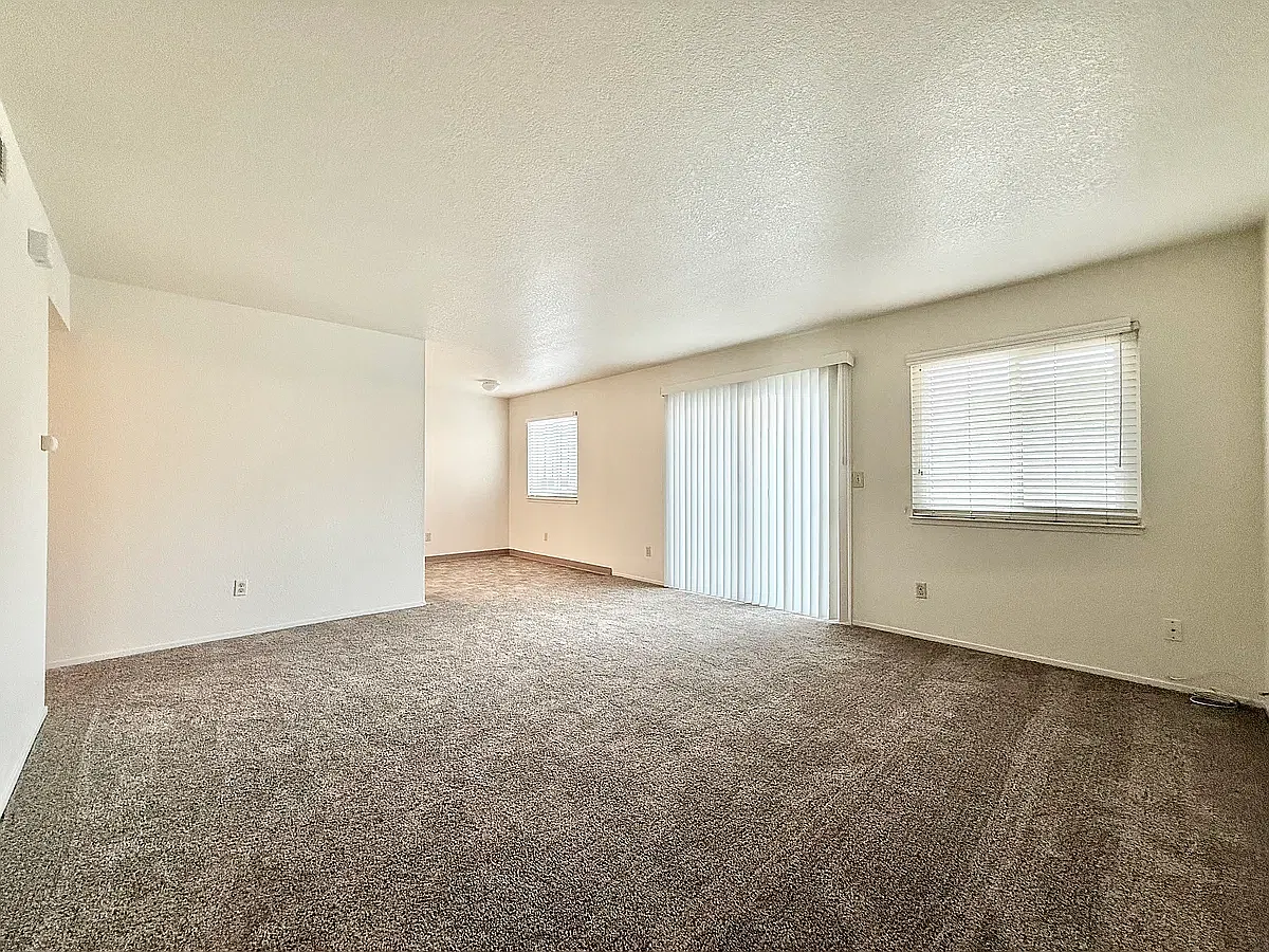 Stewart Apartments — Photo 4