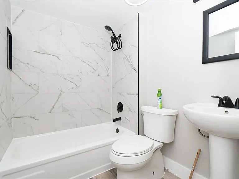 119 Royal Park Dr #4H — Photo 19