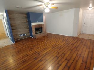 800 Lisa St, Burleson, TX 76028