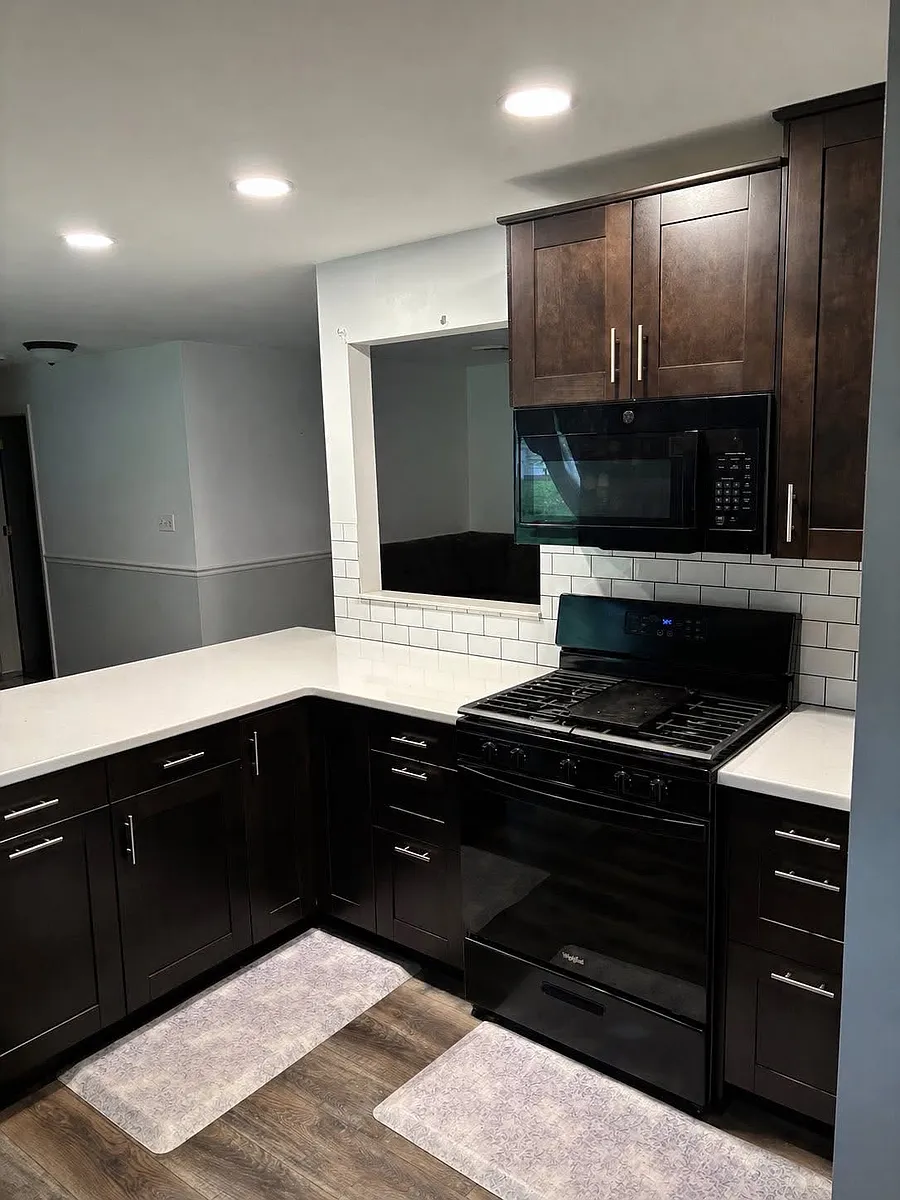 Building Photo - 405 Knolls Dr