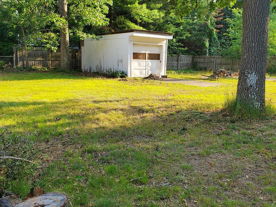2nd image of 114 Walnut Dr #&-326