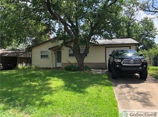 7228 Greenlee St, Fort Worth, TX 76112