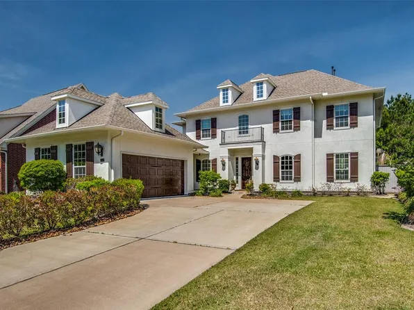 170 Rockwell Park Dr, The Woodlands, TX 77389