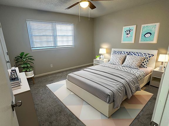 5th image of 229 W Glendale Ave #4