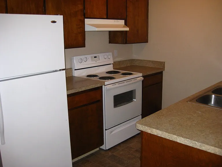 219 W. 20th Street — Photo 9