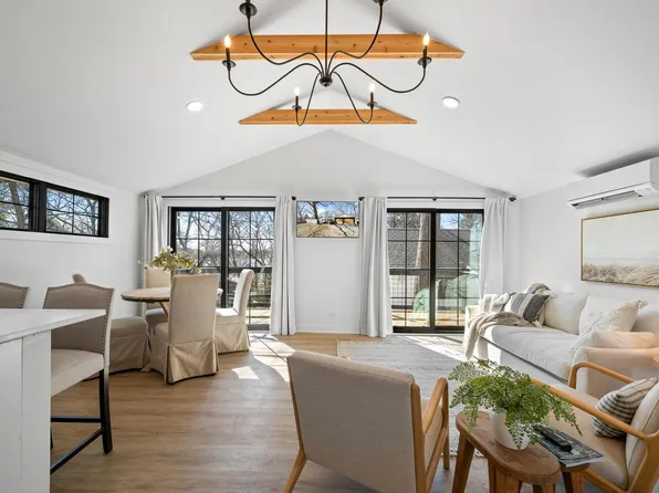 2804 Willow Point DRIVE, Delavan, WI 53115