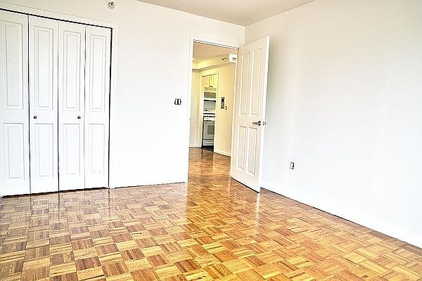 2nd image of 325 W 43rd St #17B
