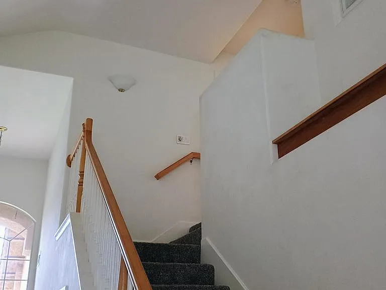 1405 La Culebra Cir — Photo 36