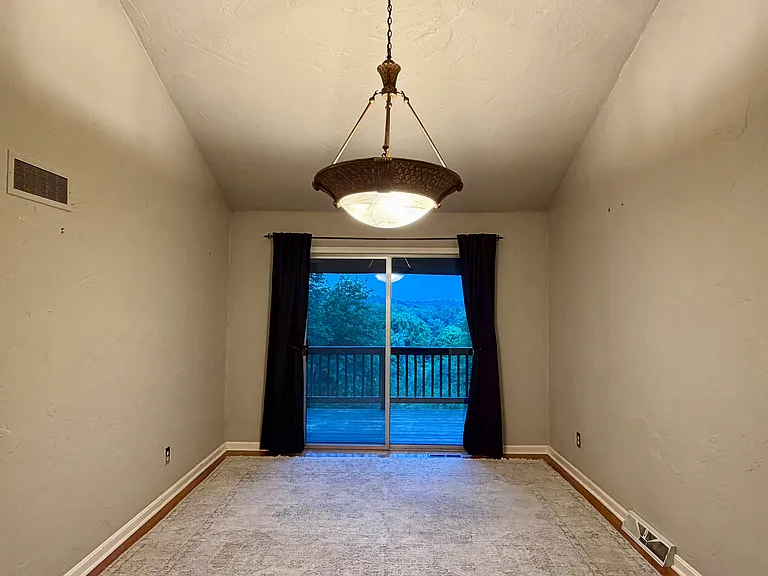 1291 N Revere Rd — Photo 5