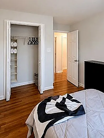 1236 W Moore St — Photo 9